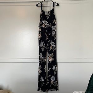 Flynn Skye floral bell bottom overalls M